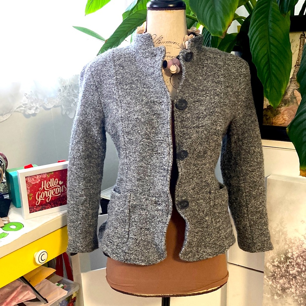 Talbots pea coat blazer jacket. Fitted. Wool blend. 4 button closure.